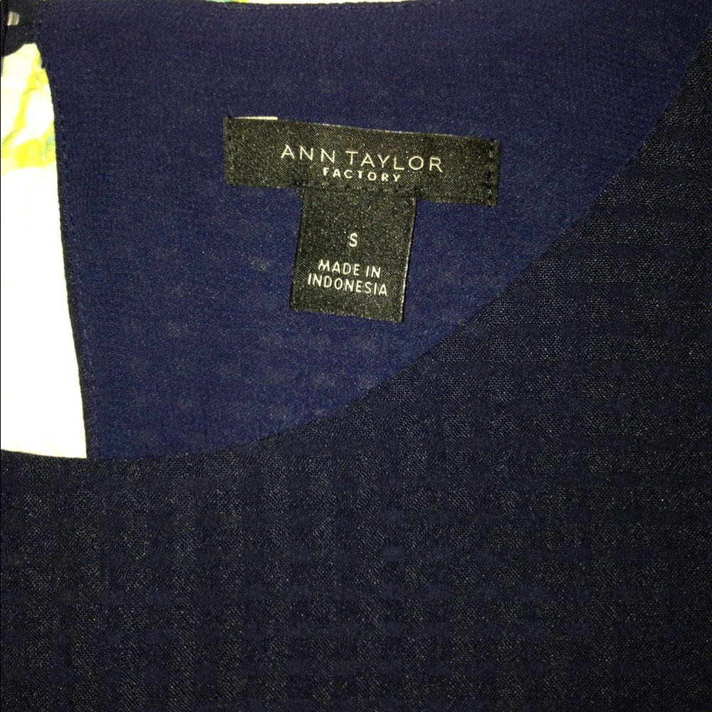 Ann Taylor Factory Blouse shirt - Picture 3 of 3